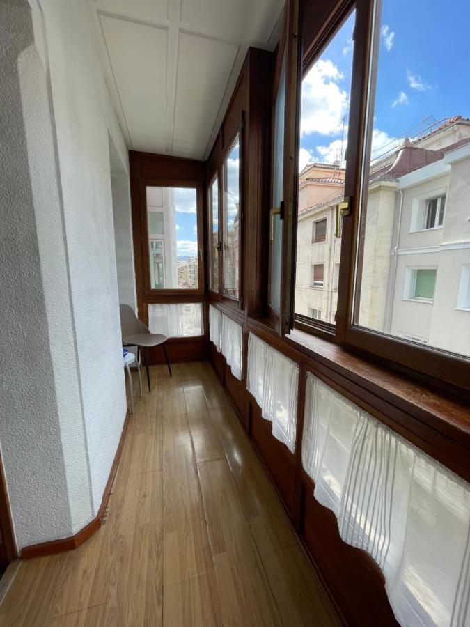 Apartamento Kalea Corazon Urbano Витория-Гастейс Екстериор снимка